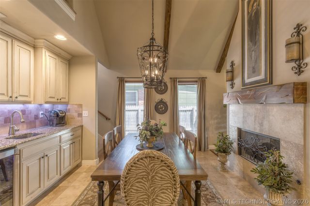 3921 S Norfolk Avenue, Tulsa, OK 74105