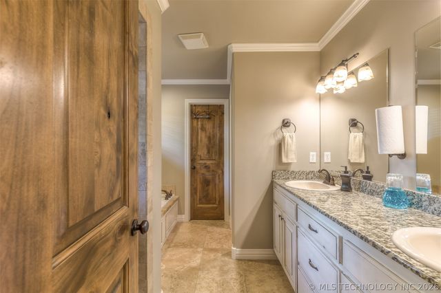 3921 S Norfolk Avenue, Tulsa, OK 74105