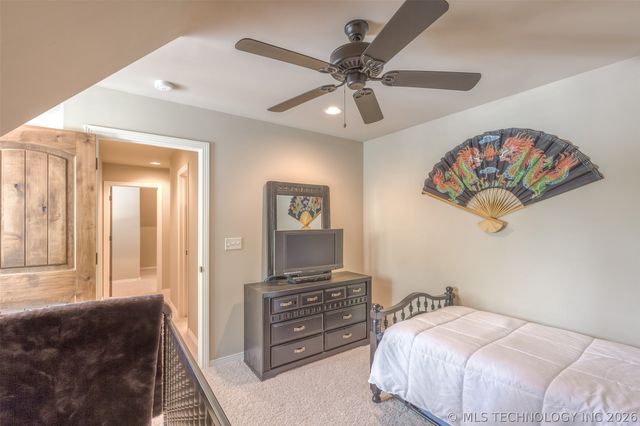 3921 S Norfolk Avenue, Tulsa, OK 74105