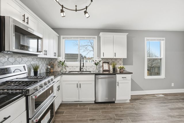 6034 Harrison Street, Merrillville, IN 46410