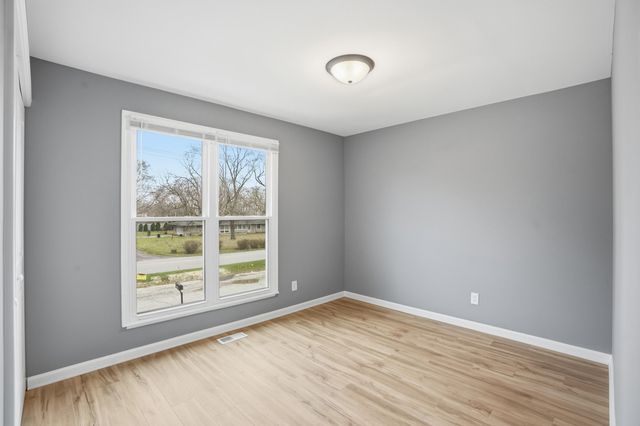 6034 Harrison Street, Merrillville, IN 46410