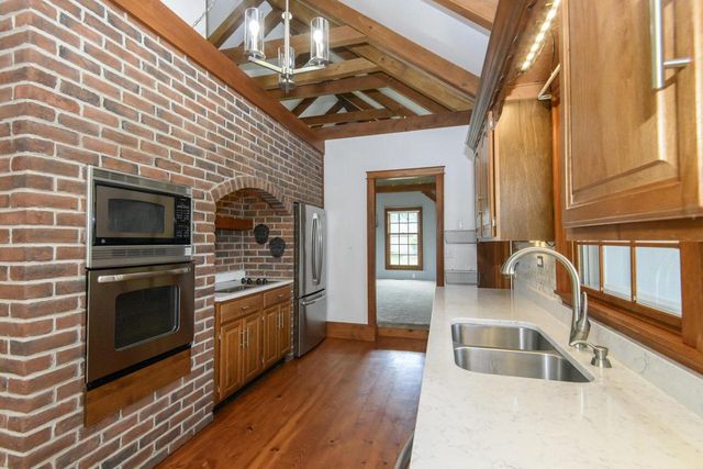 12012 47th AVENUE, Pleasant Prairie, WI 53158