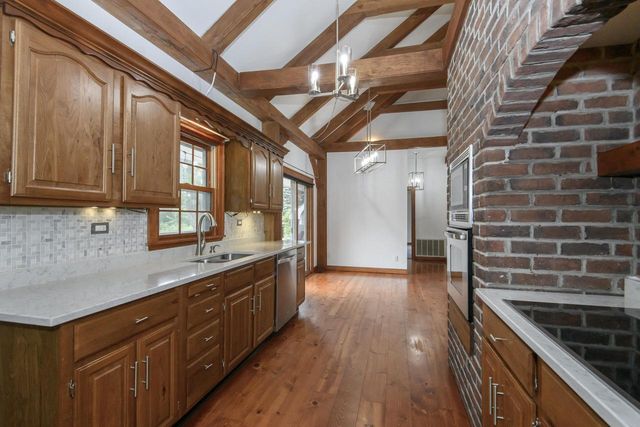 12012 47th AVENUE, Pleasant Prairie, WI 53158