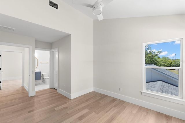 1100 8TH STREET N, St Petersburg, FL 33701