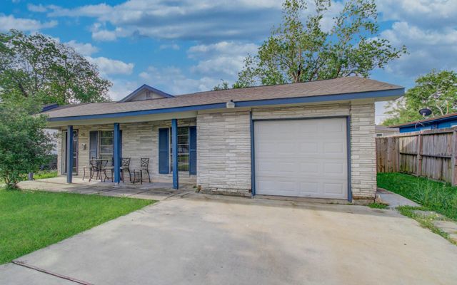510 Roper Street, Houston, TX 77034