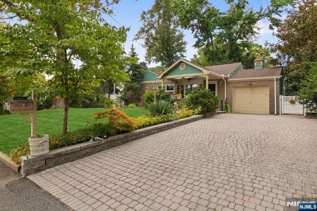 185 Bergenline Avenue, Westwood, NJ 07675