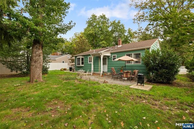 185 Bergenline Avenue, Westwood, NJ 07675