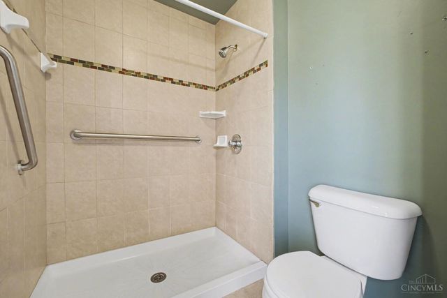 7854 Surreywood Drive, Miami Twp, OH 45052