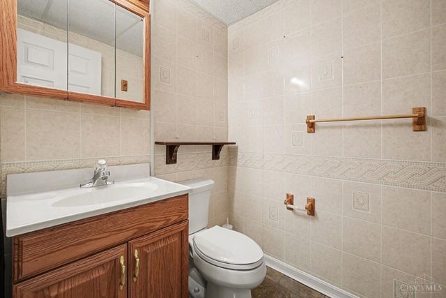 7854 Surreywood Drive, Miami Twp, OH 45052