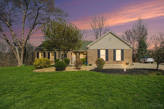 7854 Surreywood Drive, Miami Twp, OH 45052