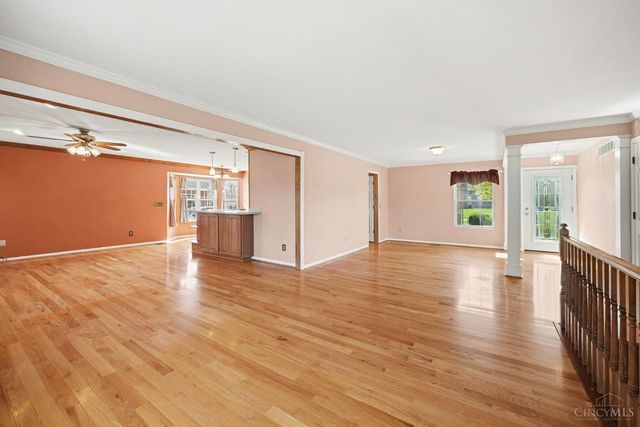 7854 Surreywood Drive, Miami Twp, OH 45052