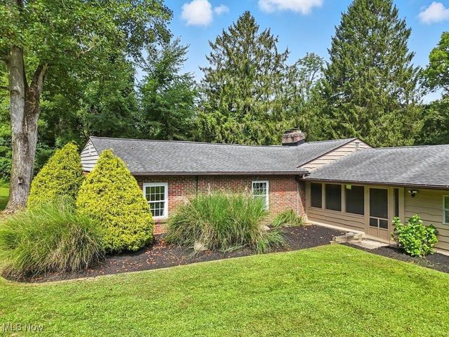 2200 Yellow Creek Road, Akron, OH 44333