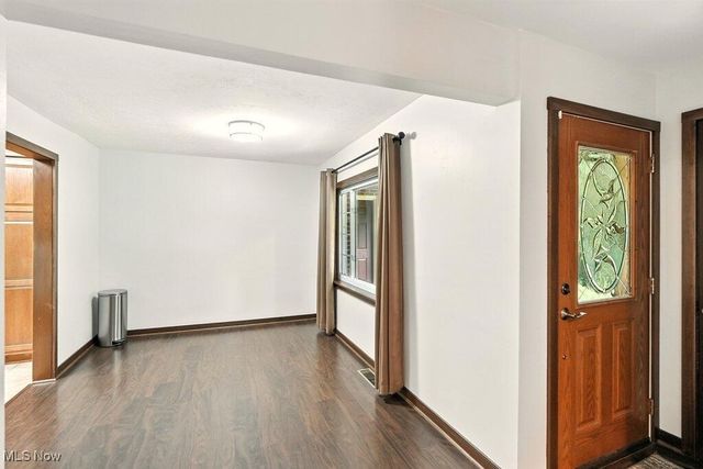 2200 Yellow Creek Road, Akron, OH 44333