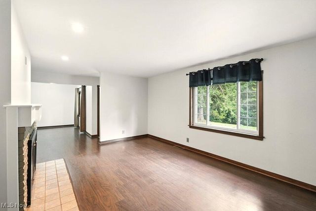 2200 Yellow Creek Road, Akron, OH 44333