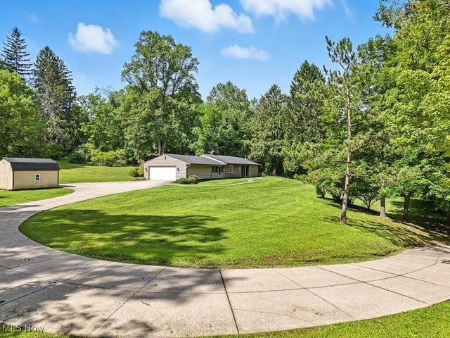 2200 Yellow Creek Road, Akron, OH 44333