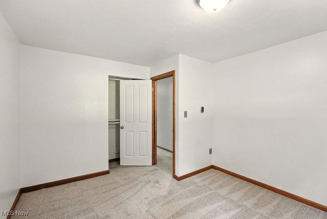 2200 Yellow Creek Road, Akron, OH 44333