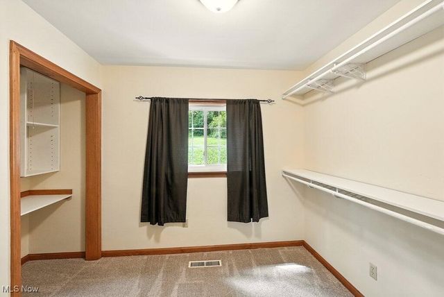 2200 Yellow Creek Road, Akron, OH 44333