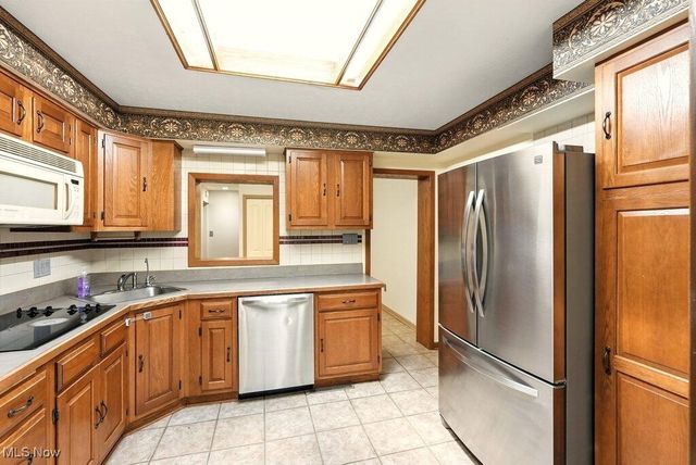 2200 Yellow Creek Road, Akron, OH 44333