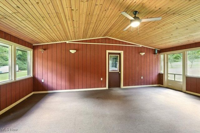 2200 Yellow Creek Road, Akron, OH 44333