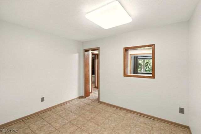 2200 Yellow Creek Road, Akron, OH 44333