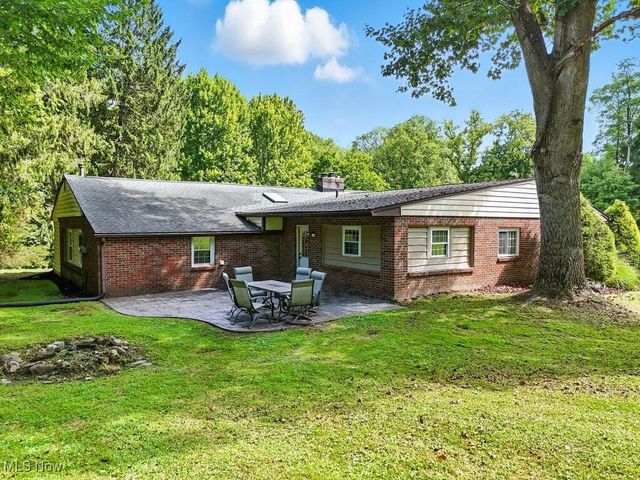 2200 Yellow Creek Road, Akron, OH 44333