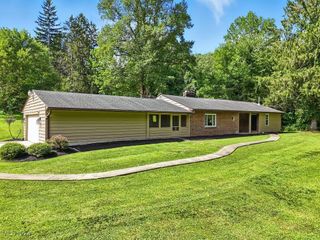 2200 Yellow Creek Road, Akron, OH 44333