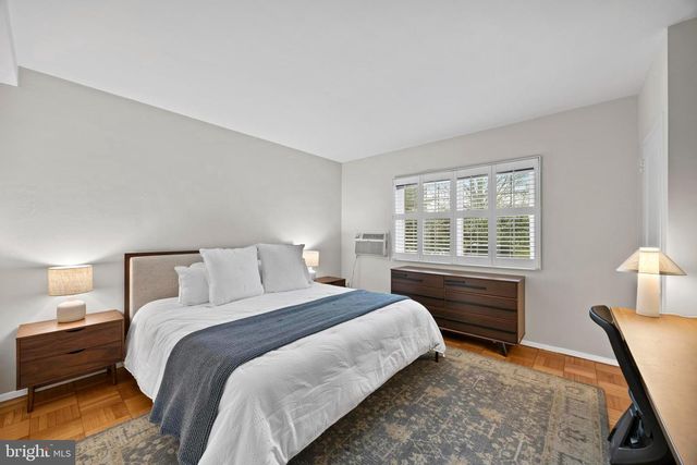 3363 MARTHA CUSTIS DR, Alexandria, VA 22302