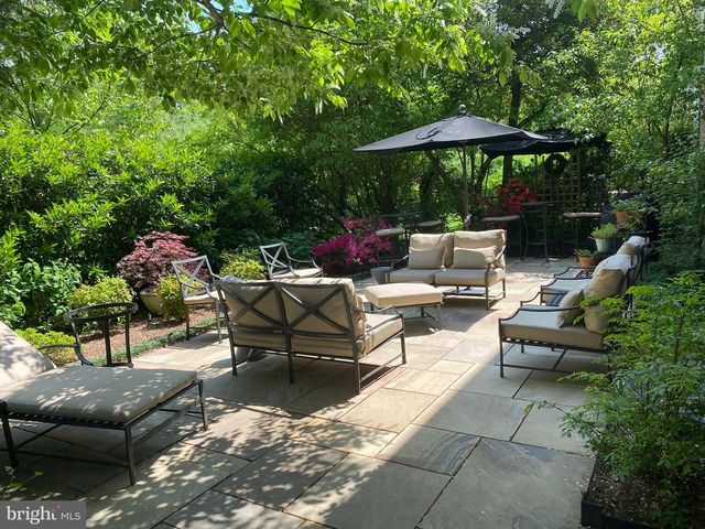 3363 MARTHA CUSTIS DR, Alexandria, VA 22302