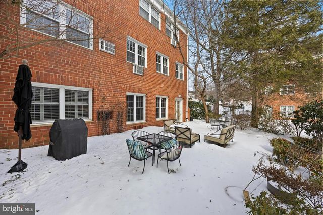 3363 MARTHA CUSTIS DR, Alexandria, VA 22302