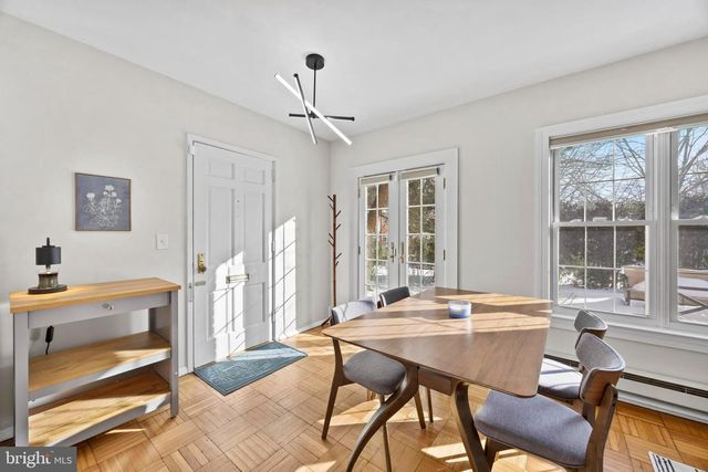 3363 MARTHA CUSTIS DR, Alexandria, VA 22302