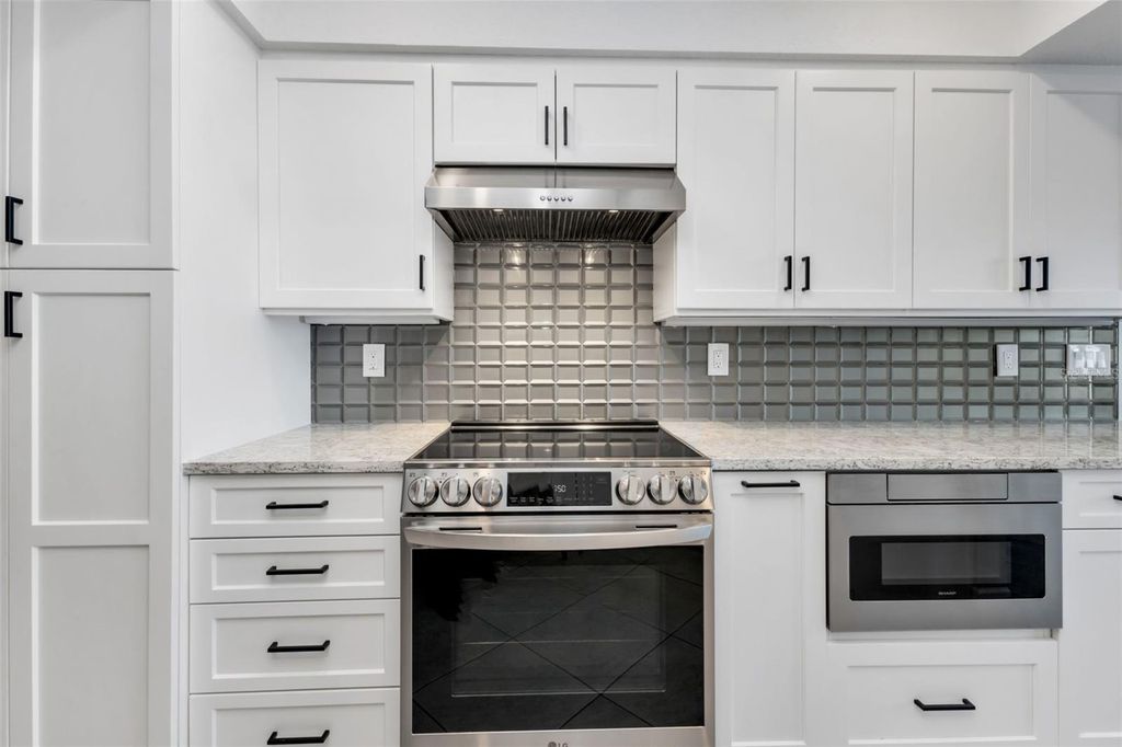 Image 16 of property listing at 1650 W MARION AVENUE 123, Punta Gorda, FL 33950