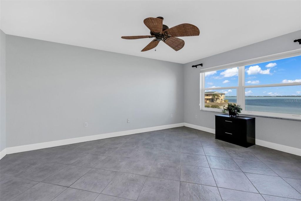 Image 4 of property listing at 1650 W MARION AVENUE 123, Punta Gorda, FL 33950