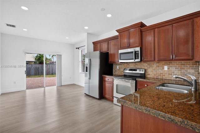 8961 SW 215th Ter, Cutler Bay, FL 33189