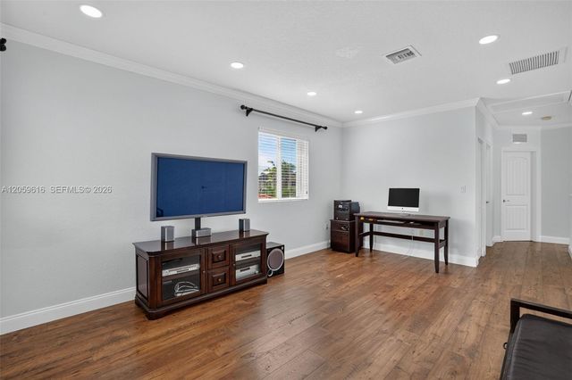 8961 SW 215th Ter, Cutler Bay, FL 33189