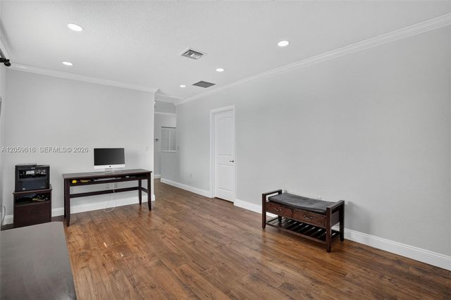 8961 SW 215th Ter, Cutler Bay, FL 33189