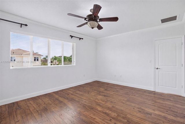 8961 SW 215th Ter, Cutler Bay, FL 33189