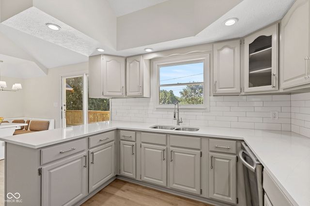 411 Gimber Court, Indianapolis, IN 46225