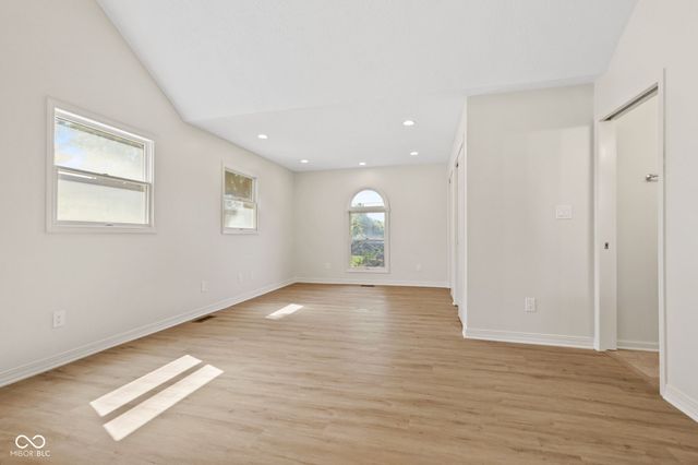 411 Gimber Court, Indianapolis, IN 46225