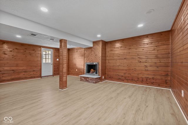 411 Gimber Court, Indianapolis, IN 46225