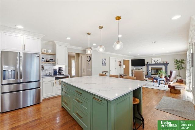 1423 S 218th Street, Elkhorn, NE 68022