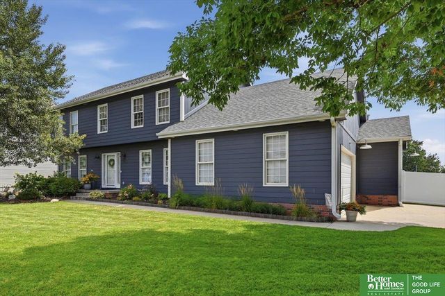 1423 S 218th Street, Elkhorn, NE 68022