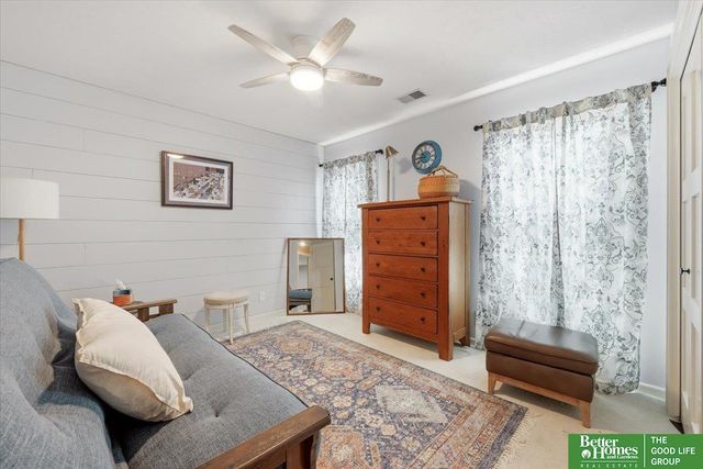 1423 S 218th Street, Elkhorn, NE 68022