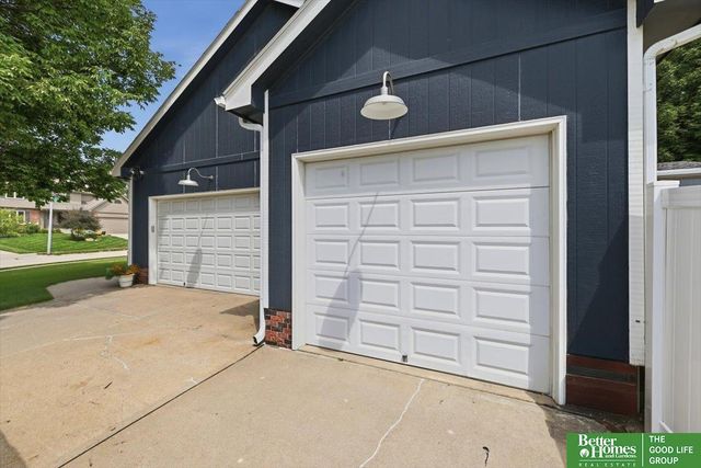 1423 S 218th Street, Elkhorn, NE 68022