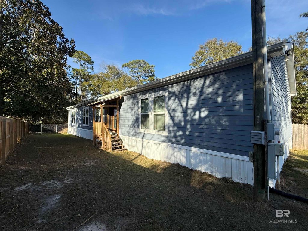 1274 Caney Loop, Lillian, AL 36549