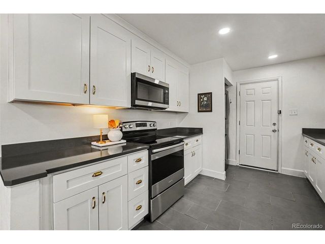 2290 W Center Ave, Denver, CO 80223
