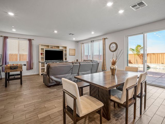 3017 Alderwood Pl, Roseville, CA 95747