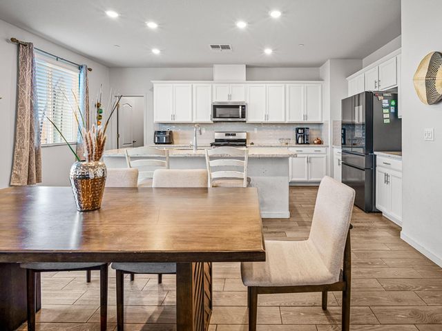 3017 Alderwood Pl, Roseville, CA 95747