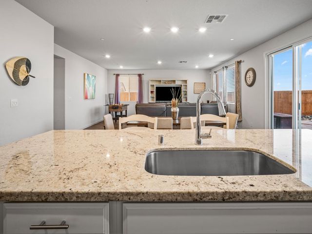 3017 Alderwood Pl, Roseville, CA 95747