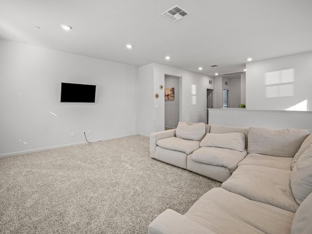 3017 Alderwood Pl, Roseville, CA 95747