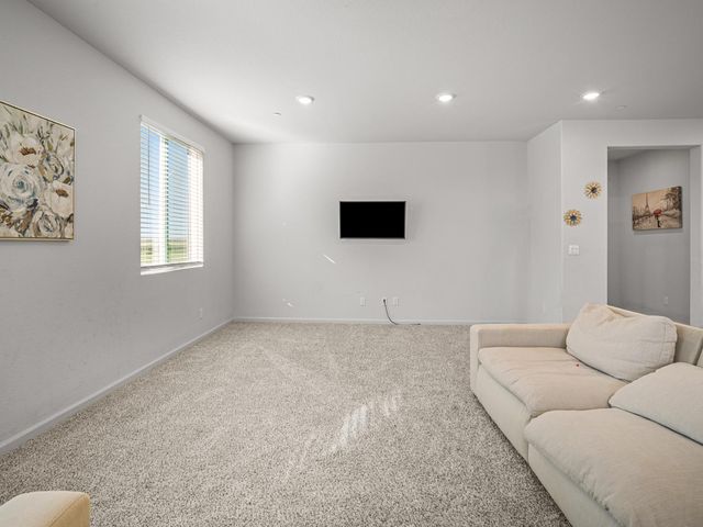 3017 Alderwood Pl, Roseville, CA 95747